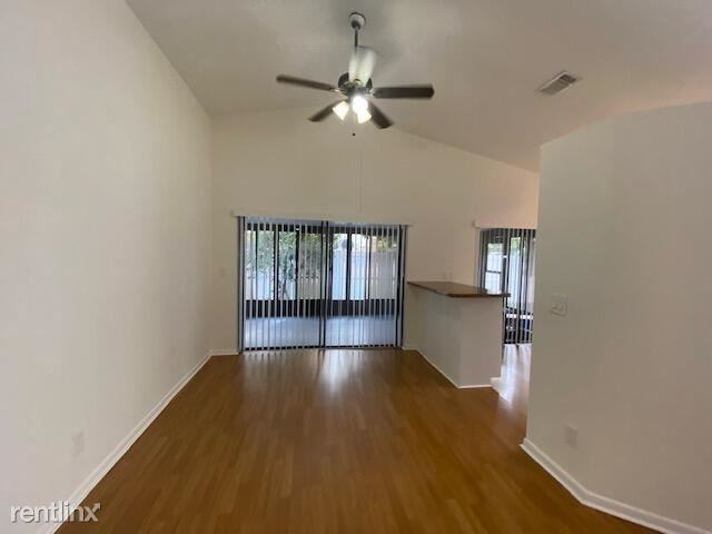 41 Buxton Ln - Photo 3 of 21