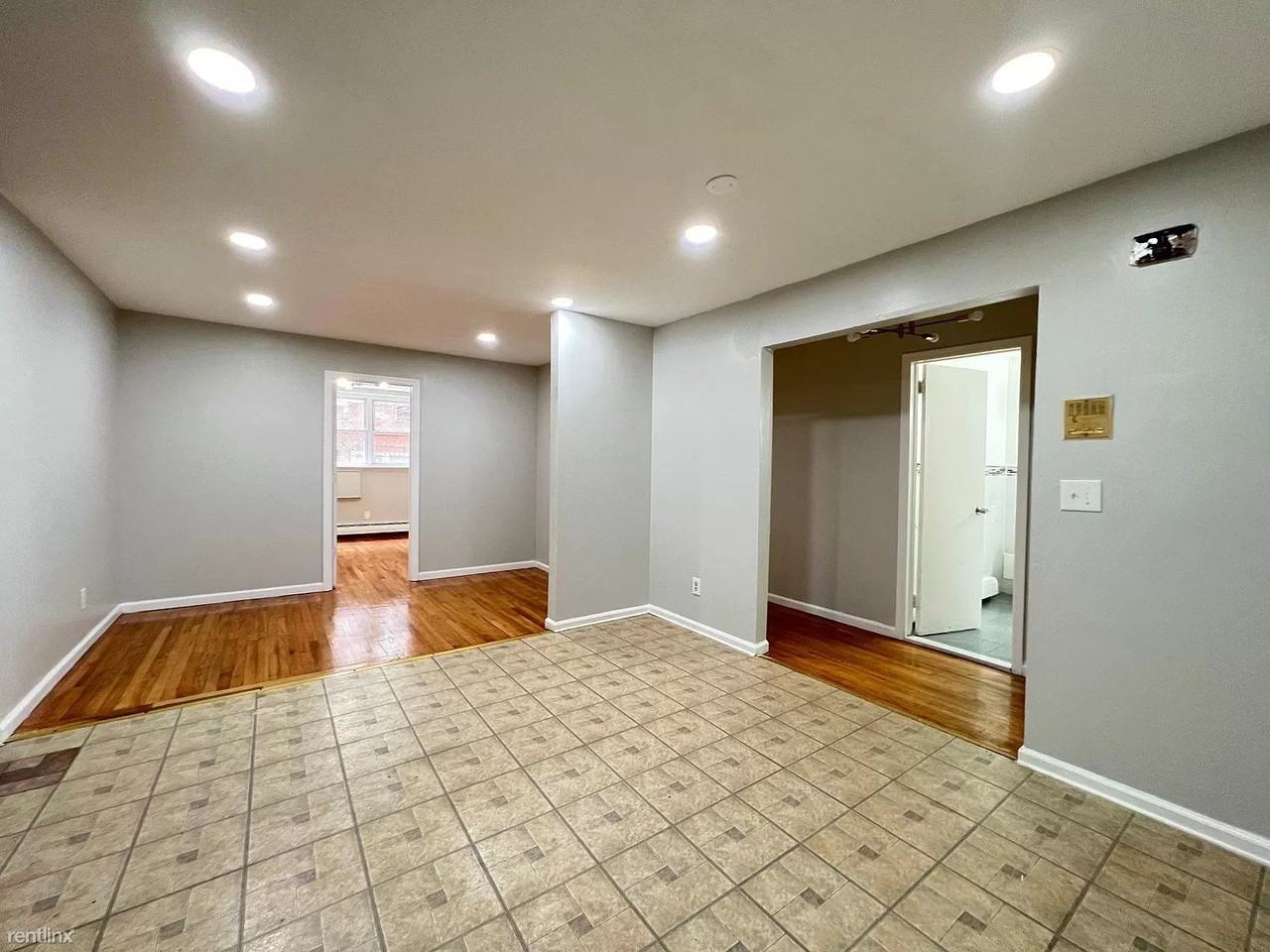 35 Smith St - Photo 3 of 5