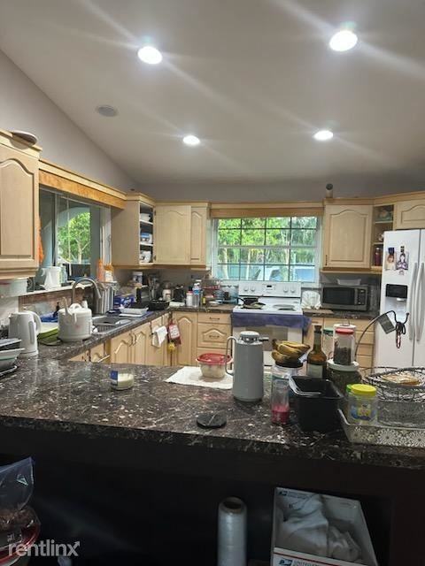 1215 N Haverhill Rd - Photo 2 of 10