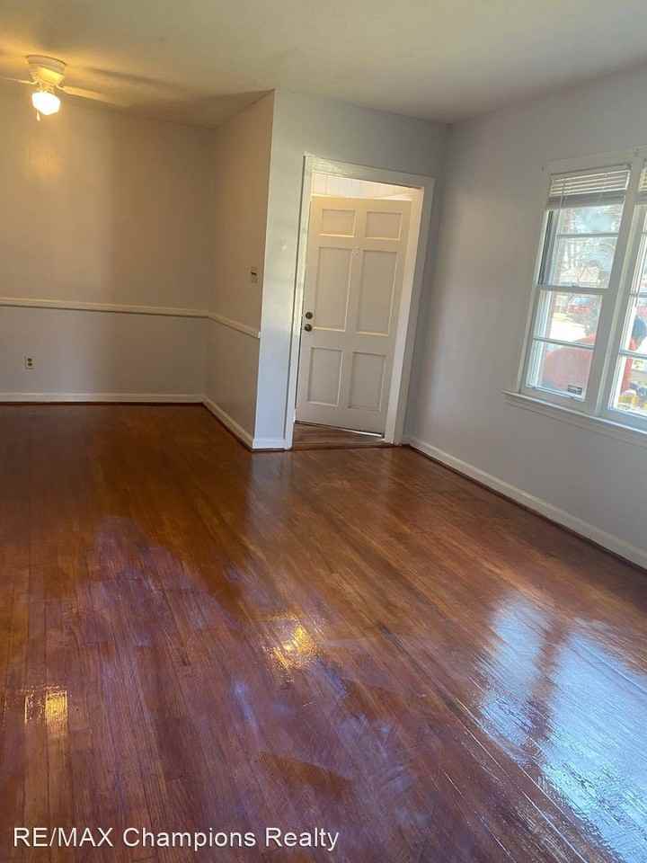 3938 Trask Dr - Photo 2 of 7