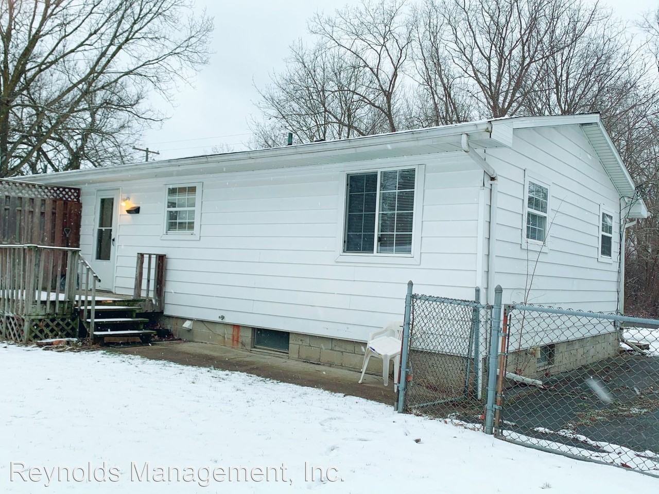 953/957 Denecourt - Photo 2 of 9