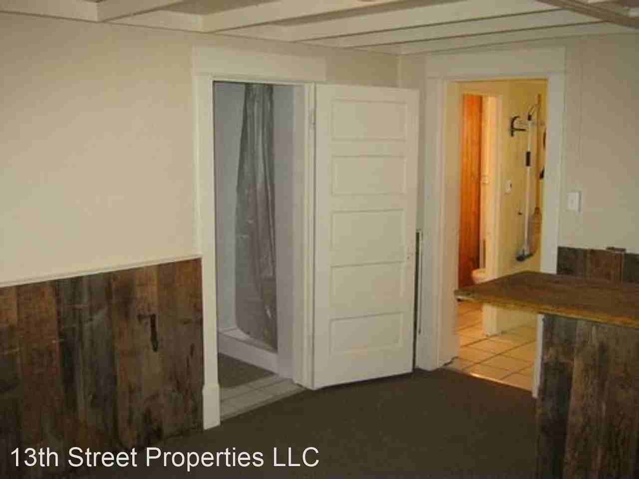 914 13th St - Photo 3 of 5