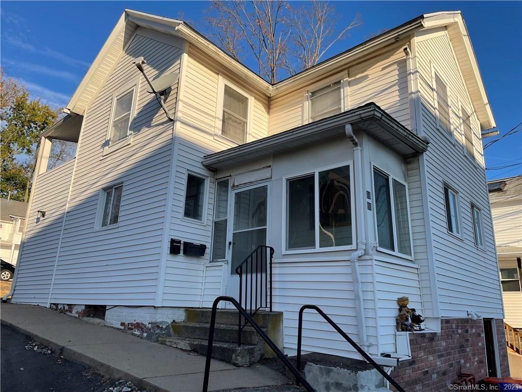 98 Water St 2nd Fl - Photo 2 of 4