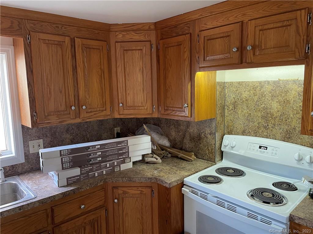 98 Water St 2nd Fl - Photo 3 of 4