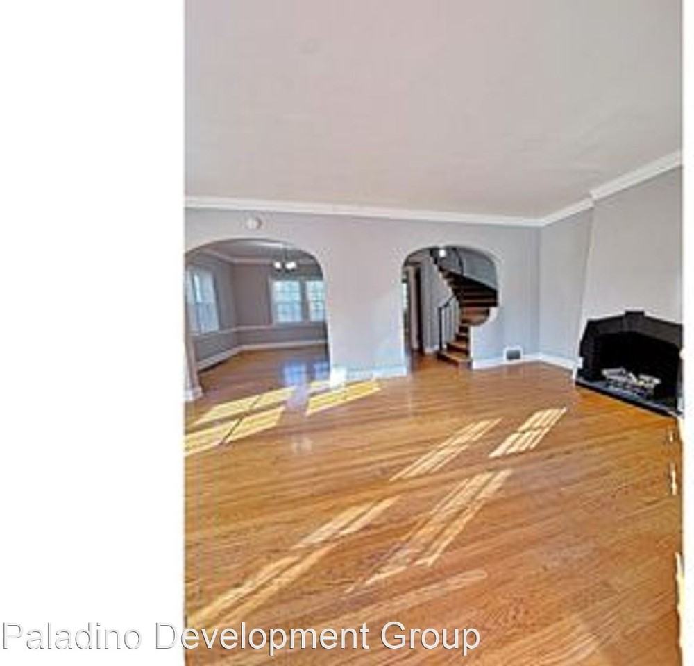 114 S 49th Ave - Photo 2 of 24