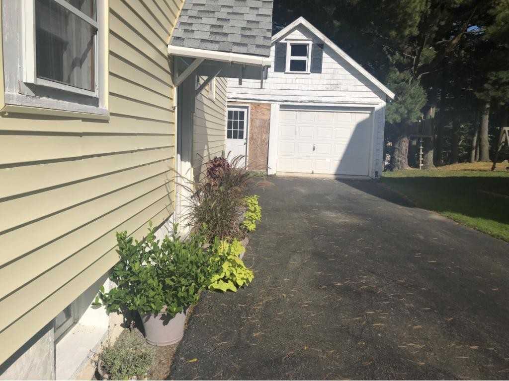 105 Charles St - Photo 3 of 19