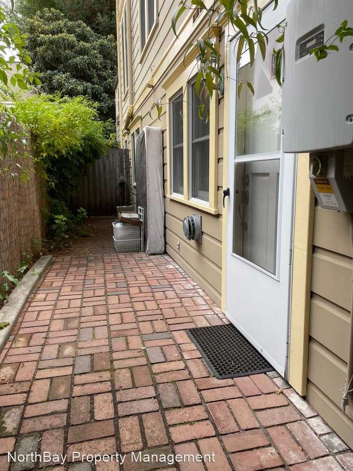 434 8th St - Photo 2 of 10