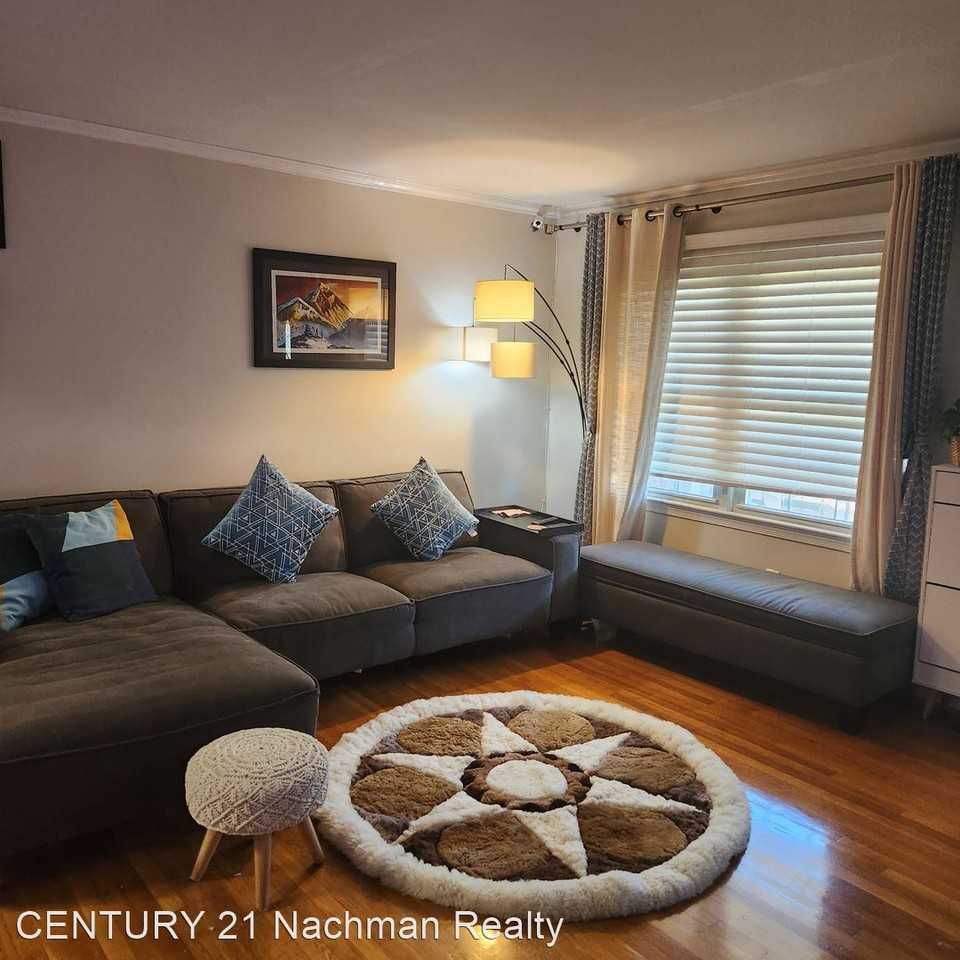 181 Ridgewood Pkwy - Photo 2 of 22