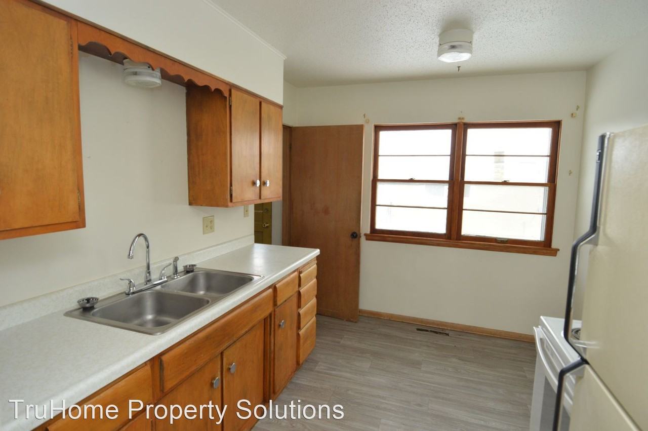 1019 Campbell Drive - Photo 2 of 10