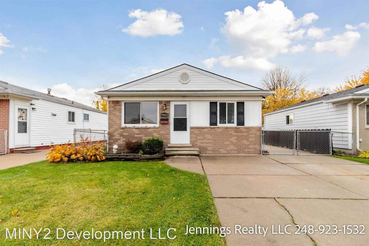 19822 Vermander Ave, Mount Clemens, MI 48035 3 Bedroom House for 1,295