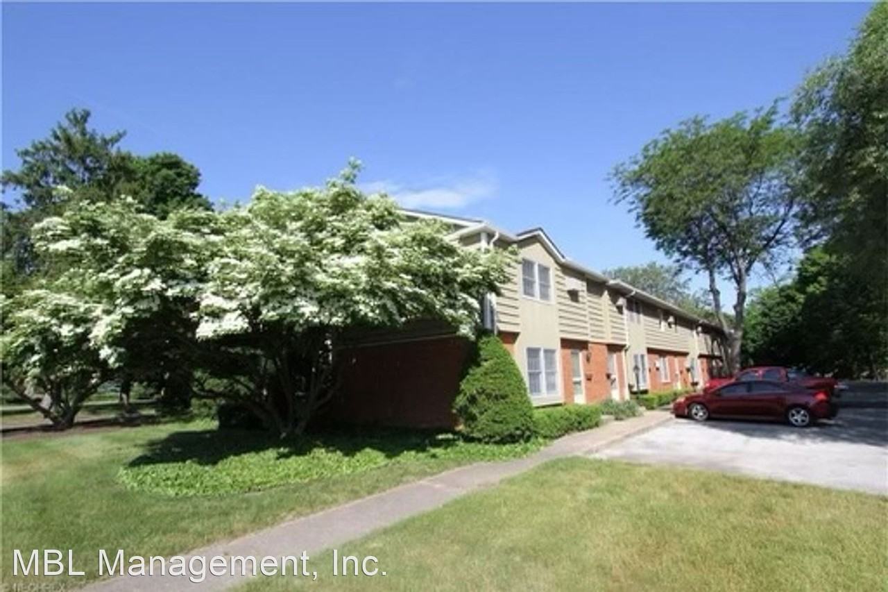 2 bedroom Townhome Apartments 298 Mentor Ave, Painesville, OH 44077 Zumper