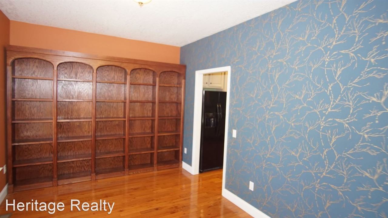 3006 Franklin Ave - Photo 2 of 21