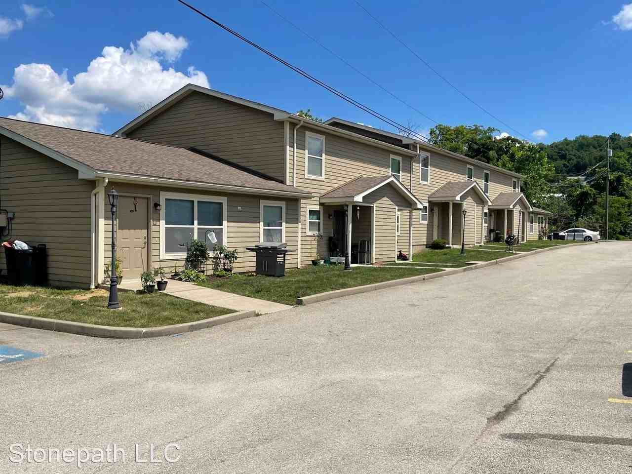 Stonepath Townhouses - Photo 3 of 4