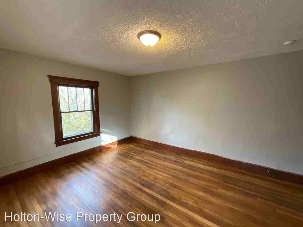 210 14th Street - Photo 3 of 15