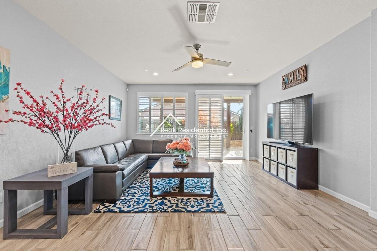 5002 Birch Valley Way - Photo 3 of 30