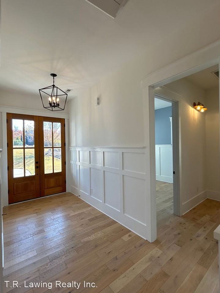 370 Calming Way - Photo 2 of 50