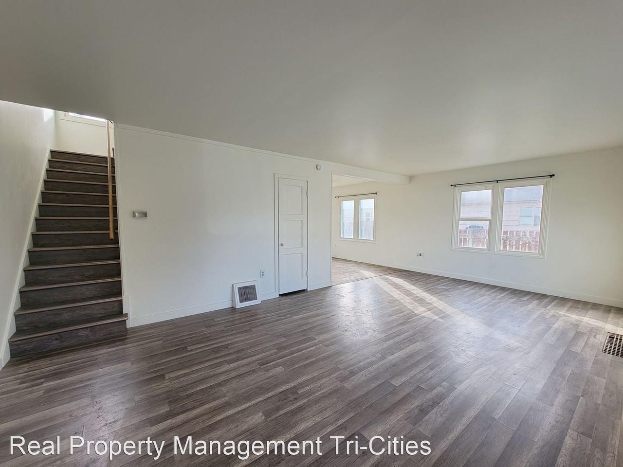 87 Symons St - Photo 2 of 22