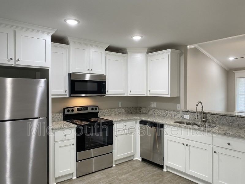 201 Sparrow Rd - Photo 3 of 8