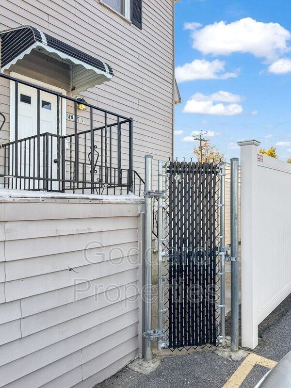 3 Pinewood Rd #1 - Photo 2 of 21