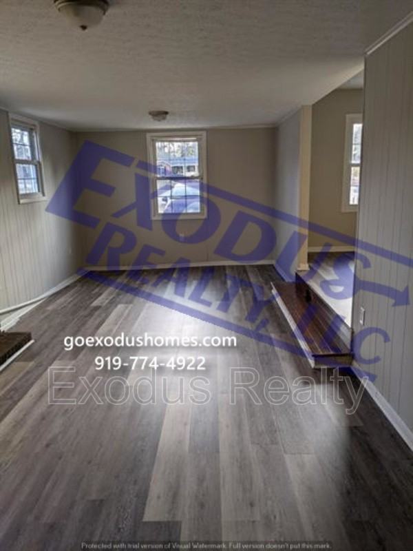 5812 Shenandoah Dr - Photo 2 of 16