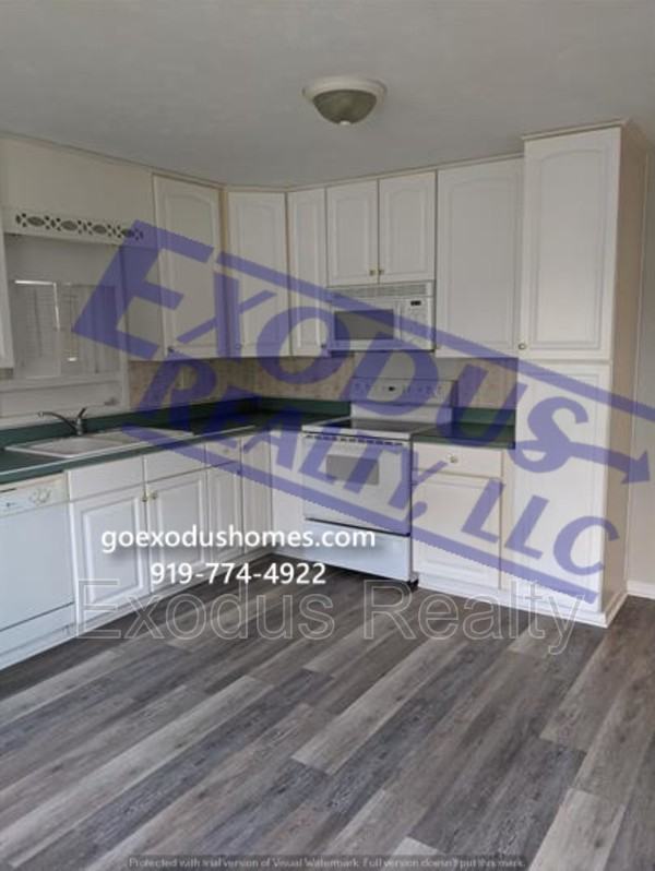 5812 Shenandoah Dr - Photo 5 of 16