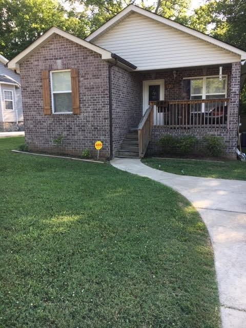 939 32nd Ave N - Photo 2 of 14