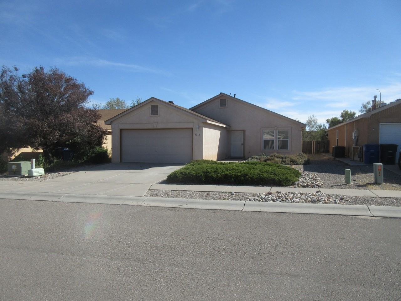 1212 Tanglewood Pl Nw - Photo 2 of 32