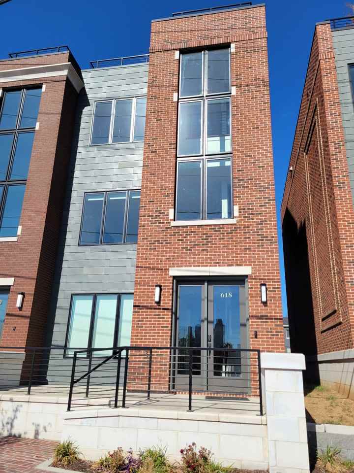 618 Madison St - Photo 2 of 25