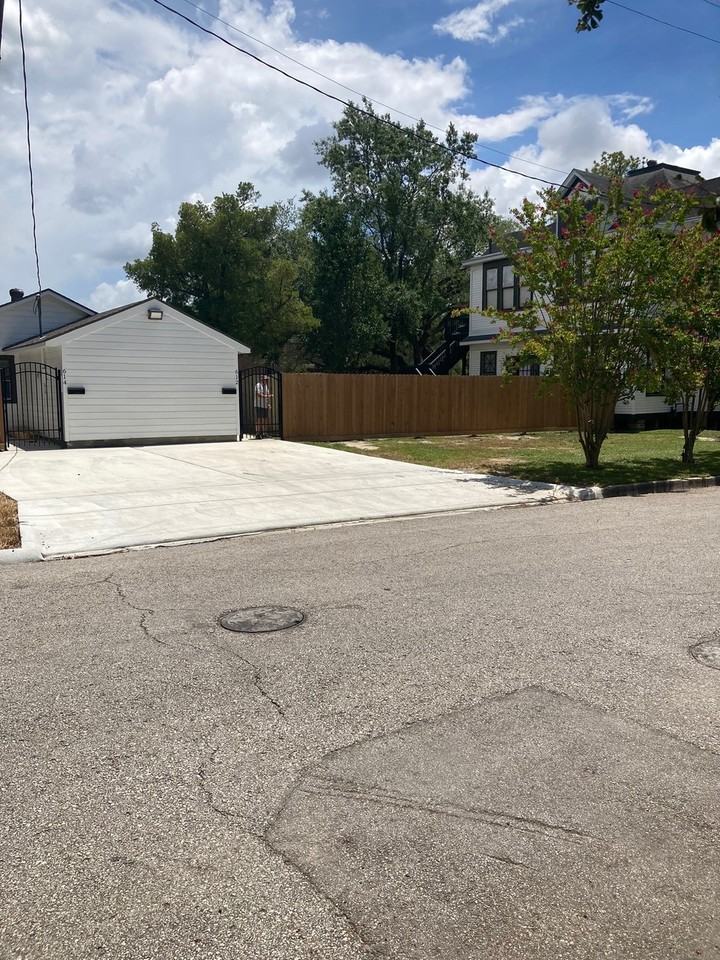 612 N 5Th St - Photo 2 of 9