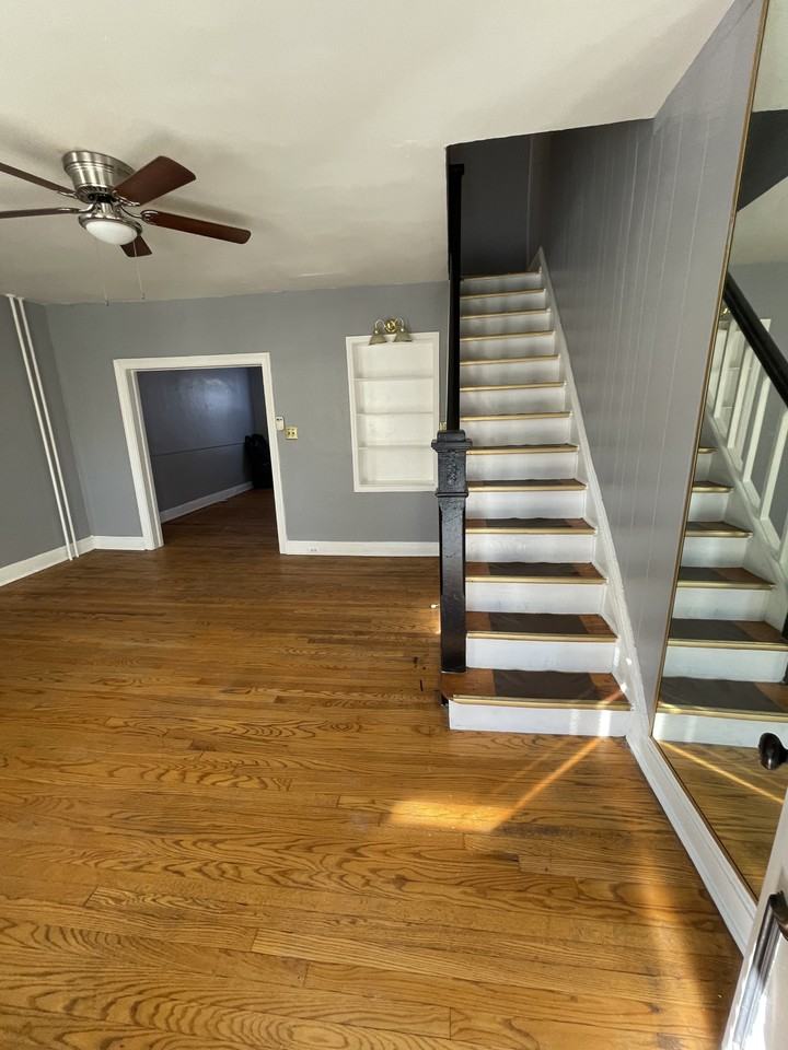 3228 Lyndale Ave - Photo 3 of 33