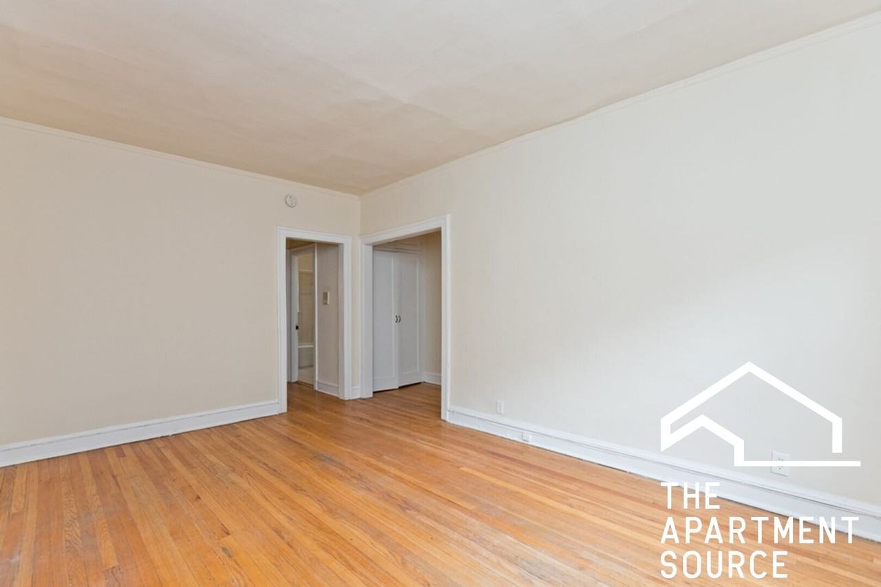 1331 W Touhy Ave #3N - Photo 5 of 9