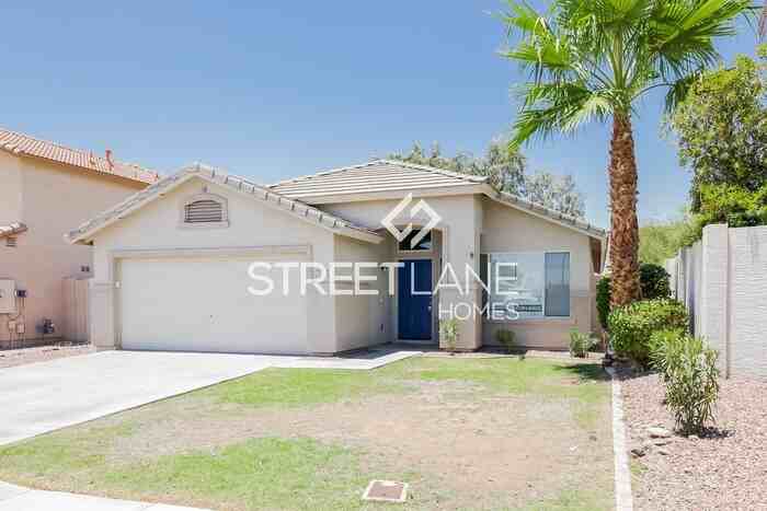 20316 N 81st Dr - Photo 2 of 16