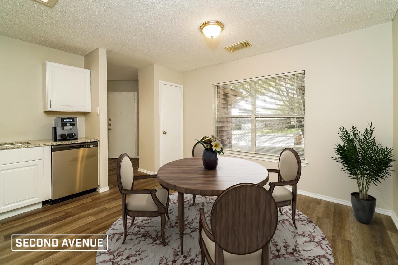 9410 Fulwood Trl - Photo 4 of 18