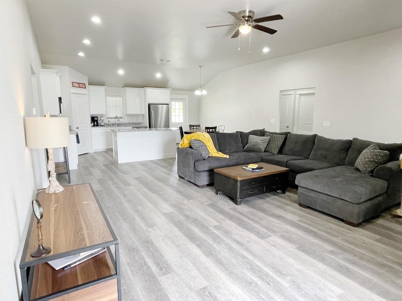 120 N 1st Ave #1 - Photo 2 of 27