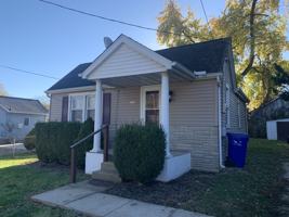 featured image of 2006 East Cardinal Court