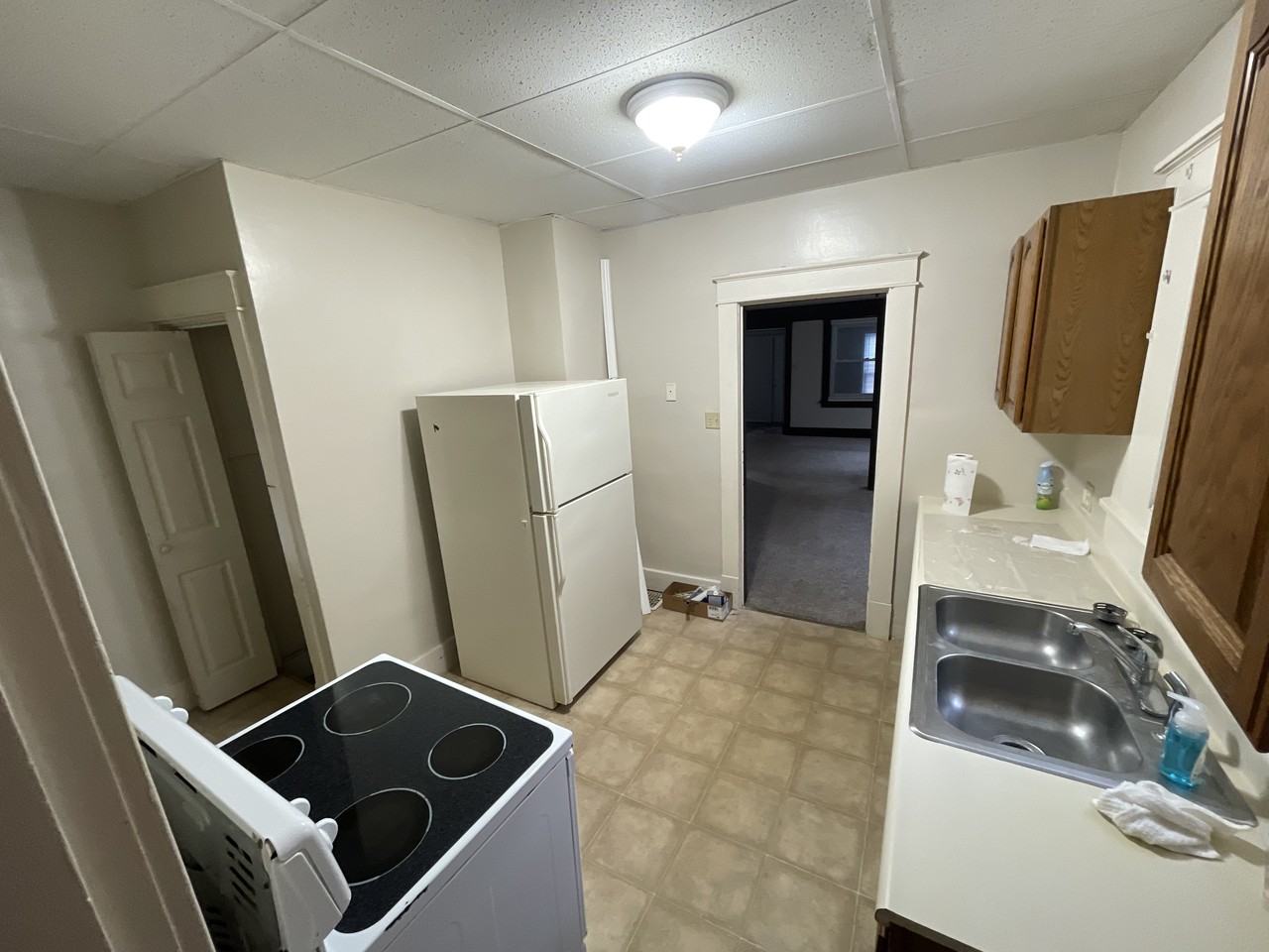 135 Lincoln Avenue - Photo 3 of 16