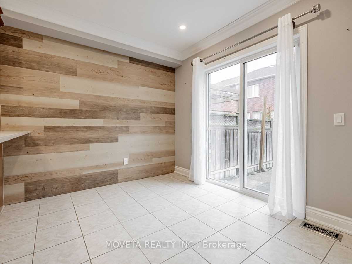 170 Knapton Drive - Photo 3 of 20