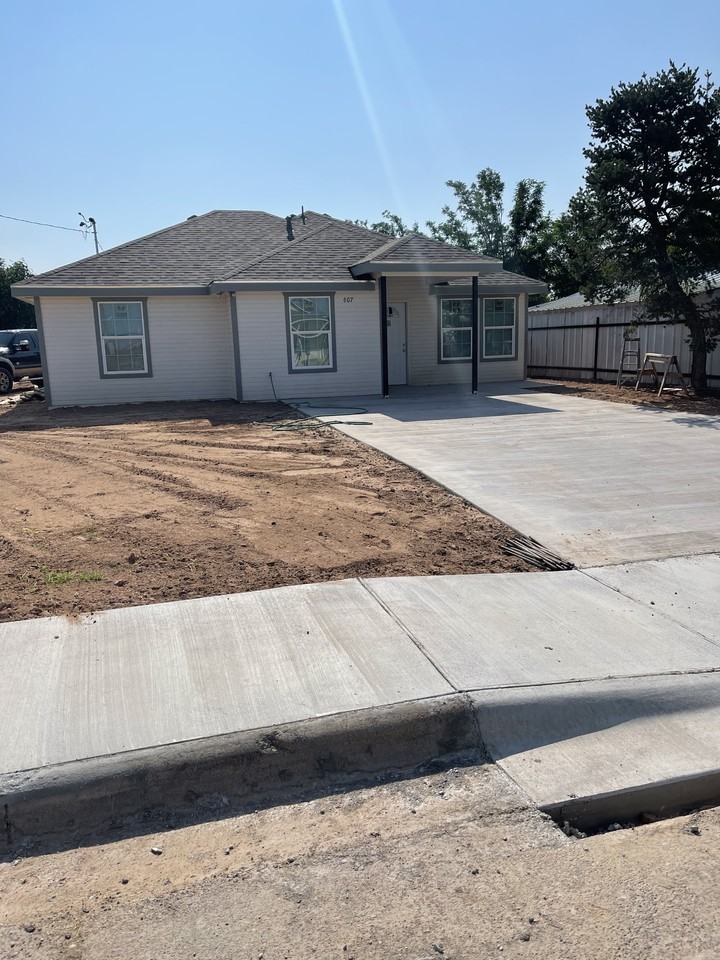 607 S Baird St #NA - Photo 2 of 9