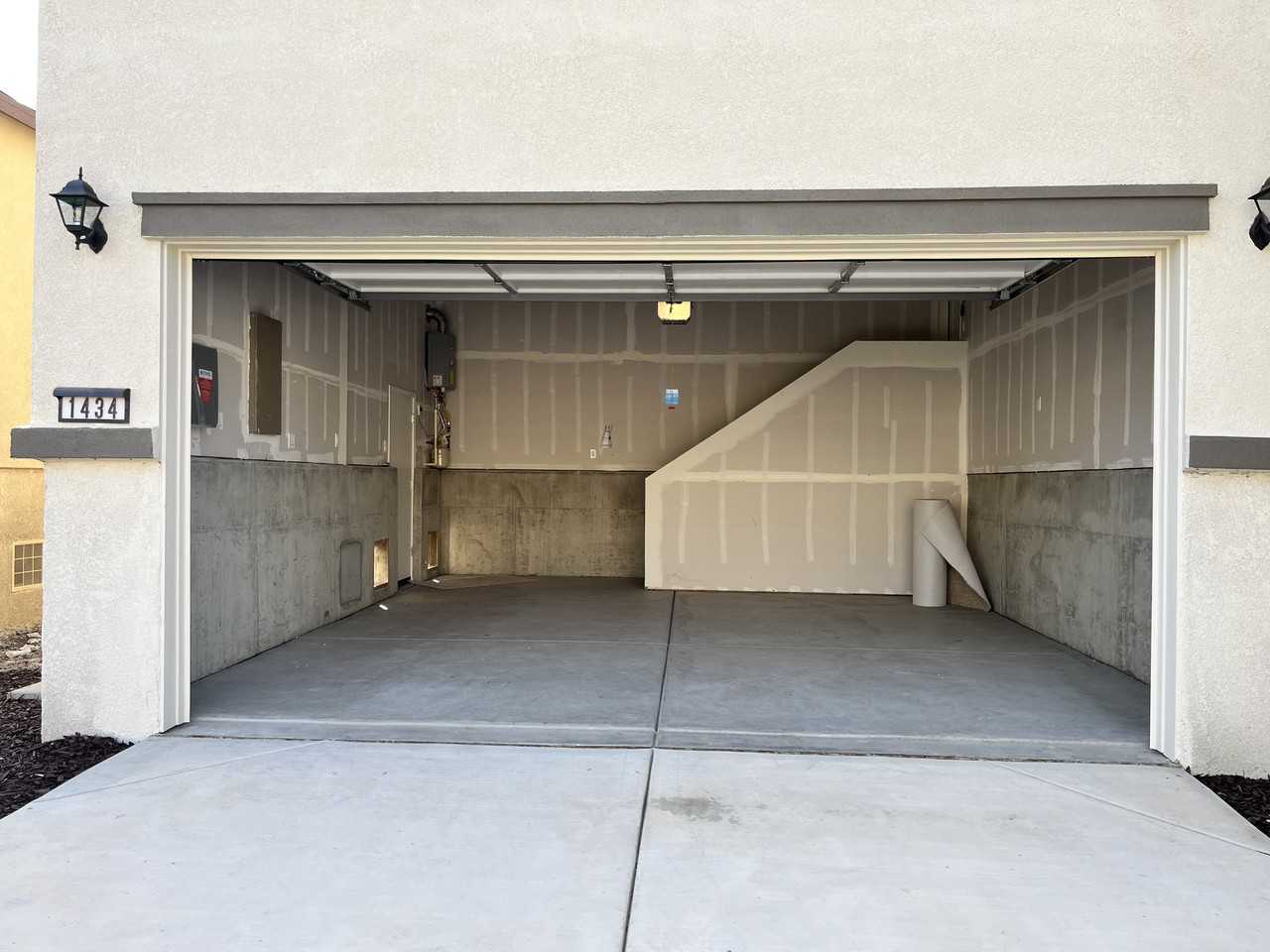 1434 Delta River Ave #NA - Photo 3 of 24