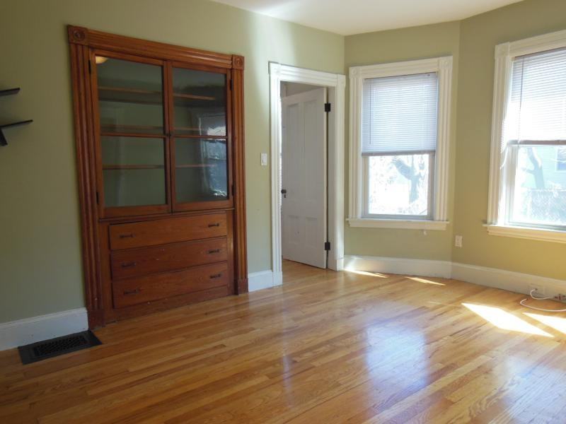 52 Winchester St 2 - Photo 2 of 23