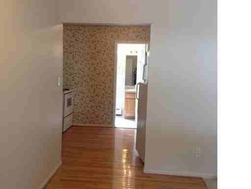 38574 Meadowdale St - Photo 3 of 12