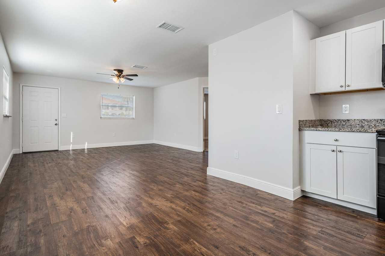 5436 Charles St #5436 - Photo 7 of 33