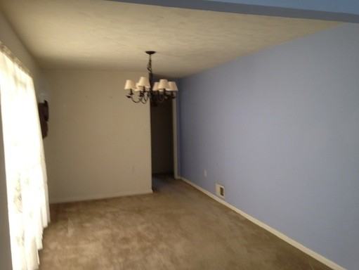 111 Dahlia St - Photo 3 of 4