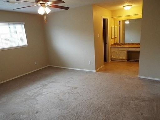 11202 Daneswood Dr - Photo 2 of 18