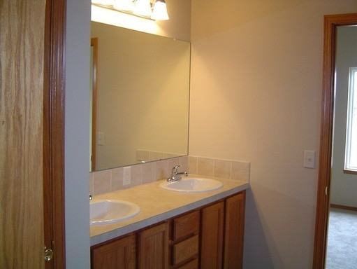 4548 Barton Creek Ct - Photo 2 of 5