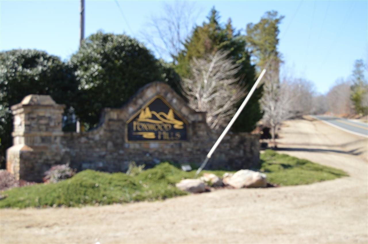 315 Blue Ridge Ct - Photo 3 of 3