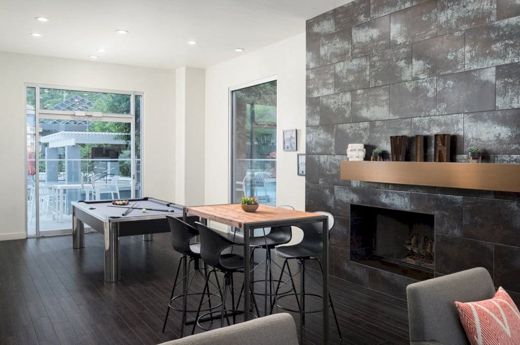 The Highland - Photo 5 of 35