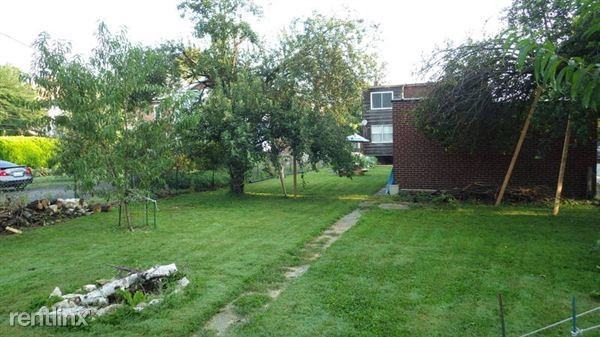 4920 Columbia Ave - Photo 3 of 4