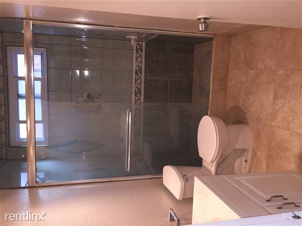 789 Beacon Dr - Photo 3 of 9