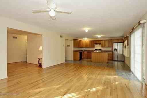 26 Raynor Ave - Photo 3 of 16